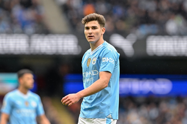 爱游戏-西甲赛程吃紧，新奥尔良鹈鹕赛后回应争议，球迷炸锅，团队化学反应显著的简单介绍